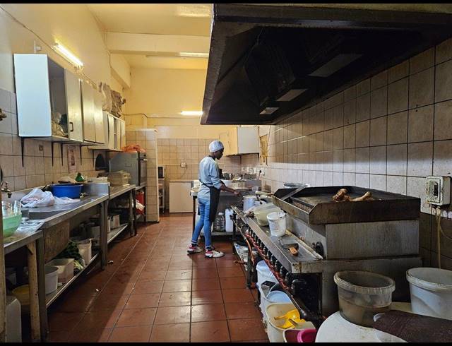M² BUSINESS FOR SALE IN REGENTS PARK